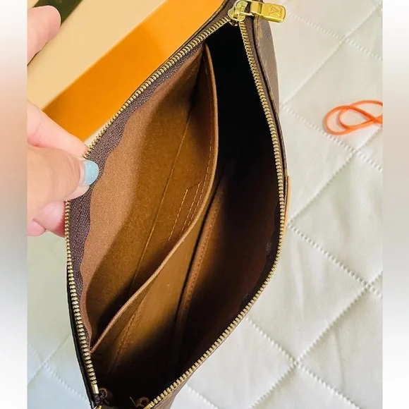 Louis Vuitton Multi Pochette Accessoires - Picture 8 of 12
